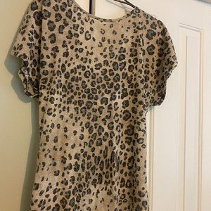 Leopard print top